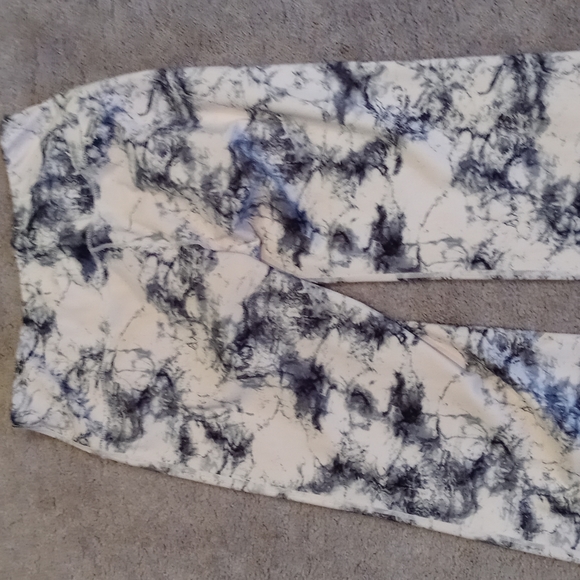 Flared pants - Picture 2 of 5